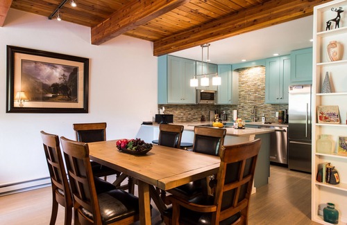 Telluride Condominio | 2 habitaciones / 2 baños ¡Caminata corta por River Trail To Festivals / Gondola! ¡Bañera de hidromasaje! Duerme 7