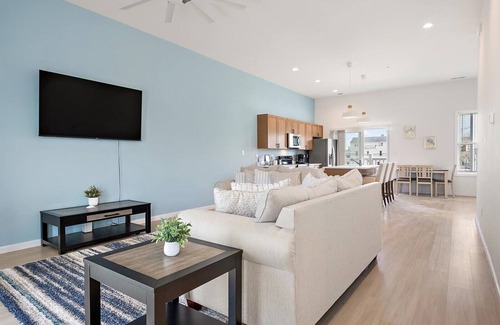 Ocean City Villa | 2 Br / 2 bath townhouse downtown OC by Rt 50 bridge, great location for festivals