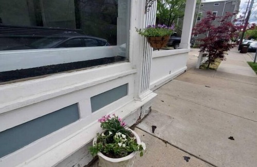 Cincinnati Apartamento | 2 BR Apt. Near Hyde Park and Downtown