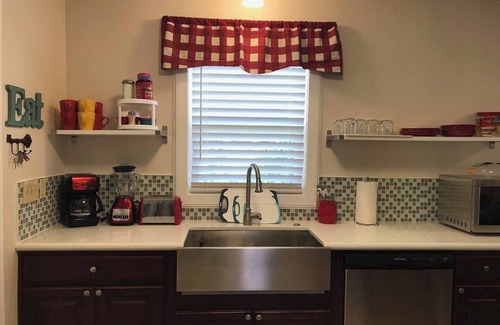 East Central Casa | 2 Br Charming home, 9th and 9th