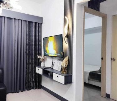 Barangay 76 Hotel | 2-BR CONDO Staycation Sea Residence -Kharen