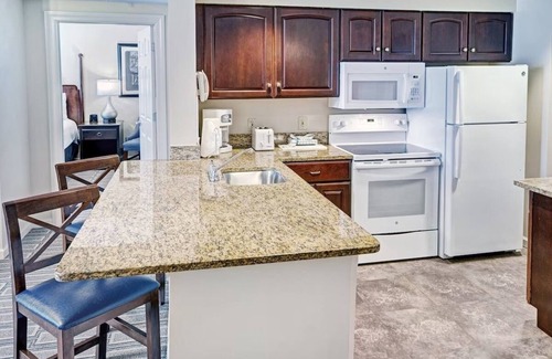 Old Town Alexandria Complejo | 2 BR Deluxe, 1285 8 Max, Double- 2, King Bed - 1, Queen Sleeper Sofa , 2Baths
