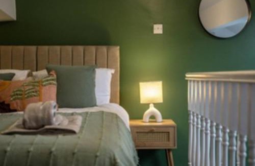 Rossendale Apartamento | 2 BR House By Eason Stays Short Lets & Serviced Accommodation Rossendale With Free Parking