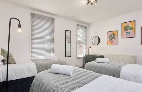 Sheffield Casa | 2 BR House close to Arena, Meadowhall, M1