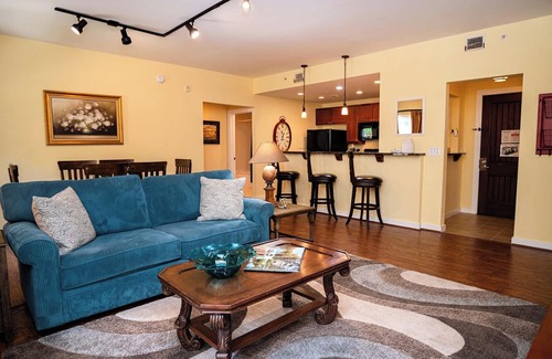 St. Augustine Condominio | 2-BR large private fenced courtyard-close to entrance & pool / hot tub