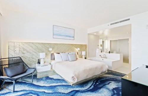 Central Beach Apartamento | 2 BR Luxury Beach Apartment with Resort Amenities