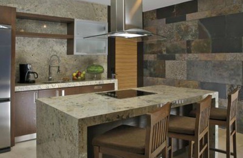 Centro de Cancún Complejo | 2 BR Luxury Condo, 2,754 sq ft., Free GOLF and SPA (a $22,000 value)