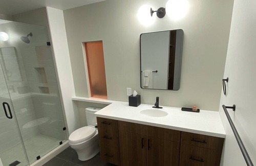 Danville Casa | 2 BR luxury suite w/ screened in porch; walkable to bars and restaurants.