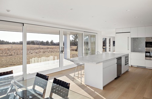 Chilmark Casa | 2 BR, Modern Main House, private beach, AC, Wifi, Modern Luxury, Fireplace