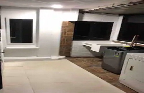 Cali Apartamento | 2 BR + OFFICE - Amplio apartamento completamente renovado , iluminado y moderno
