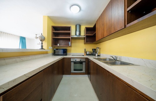 Playacar Apartamento | 2 BR PH with Jacuzzi near to the Beach