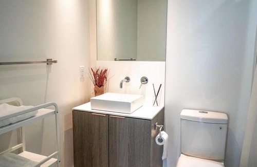 Downtown Toronto Apartamento | 2 BR plus DAN at heart Toronto downtown