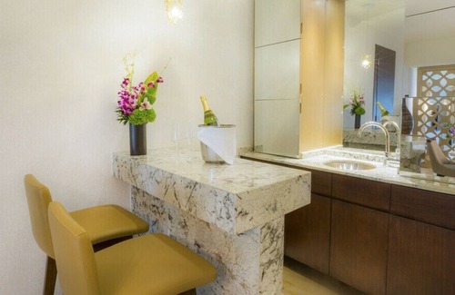 Vernon Hills Complejo | 2-BR Presidential Suite @ Grand Moon Palace w/ VIP All Inclusive!