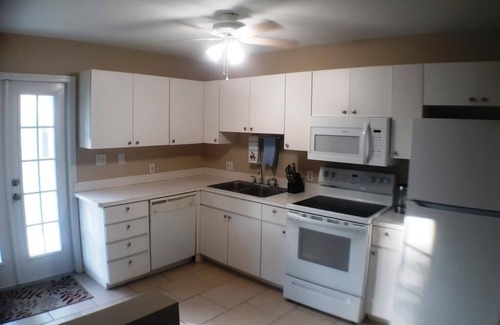 Gulfport Casa | 2 BR Private Vac Home near Beaches, Heated Pool, Pet-friendly Backyard w Deck