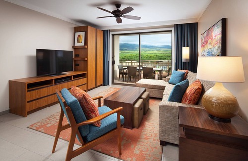 Honokowai Complejo | 2 BR- Resort View Villa in Ocean Front Resort on Kā'anapali Beach