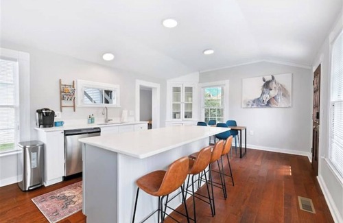 Gordonsville Casa | 2 BR retreat in the heart of historic Gordonsville -Walkable to many attractions