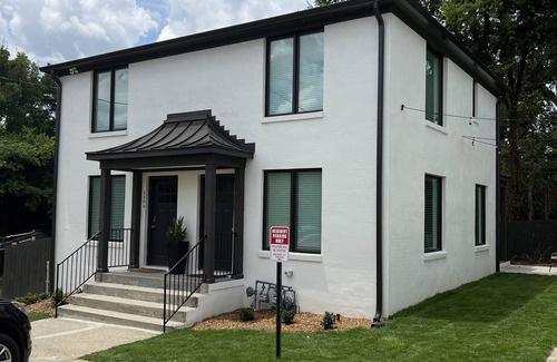 Homewood Casa | 2 BR Townhome in downtown Homewood next to SOHO