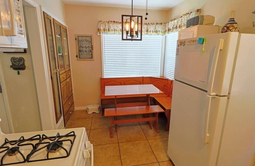 Sugar House Casa | 2 BR Up to date, heart of Sugar House