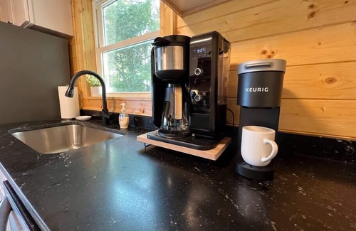 Apple Ridge Cabina | 2 Cabins, 100 Mile Views, Hot Tub, 2½ miles to BR