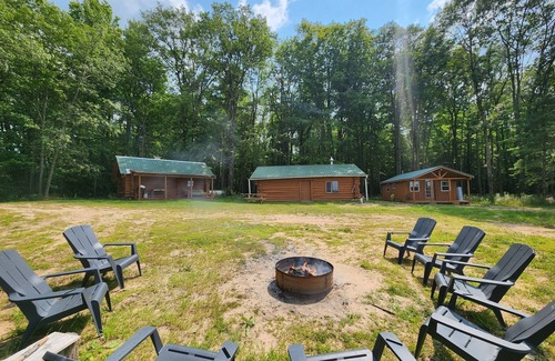 White Cloud Cabina | 2 Cabins with Kitchen/Bath House on 137 Acres!