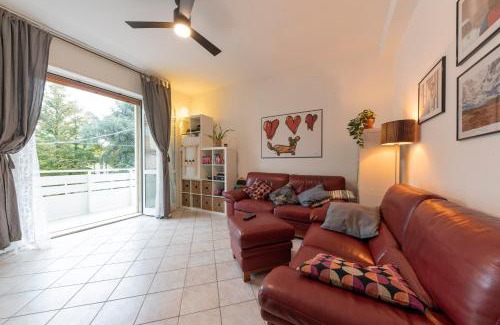 Forli Apartamento | 2 Camere 5 ospiti Parcheggio Gratis Recintato, Vicino a Università, Ospedali, Centro, Stazione, Aeroporto, Romagna