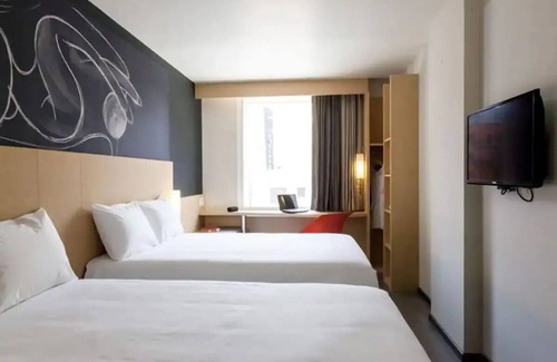 Centro Hotel | 2 Comfortable Units! Steps from Art & History Museums, Parking Onsite
