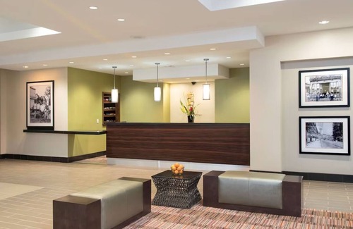 Grand Rapids Casa | 2 Comfortable Rooms w/Family Amenities, Pool Access & Free Airport Shuttle