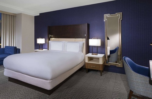 Waller Creek District Casa | 2 Connecting Suites at a 4⭐️ Hotel
