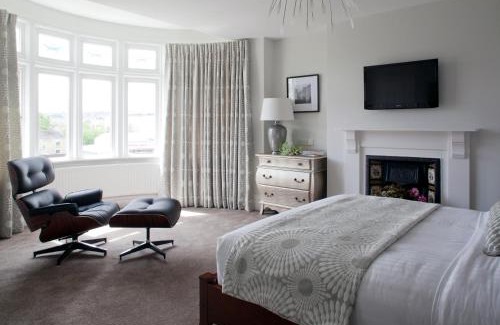 Upper Town Casa | 2 Crescent Gardens Guest House