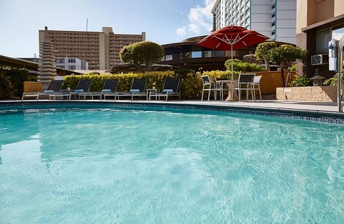 Ala Moana Casa | 2 Deluxe Two Doubles Rooms at Pagoda Hotel