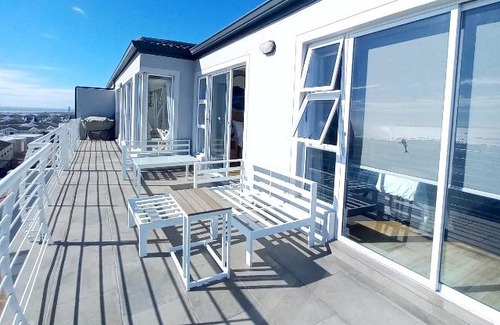 Big Bay Apartamento | 2 Dolphin Ridge , Quiet and Peaceful Penthouse