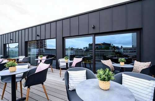 Jewish Quarter Casa | 2 Family Studios Close to the Museum Aan de Stroom! Covered Parking & Gym!