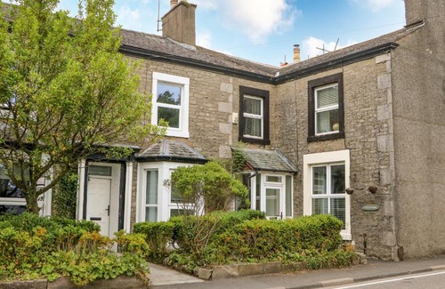 Burton Casa | 2 Fern Terrace
