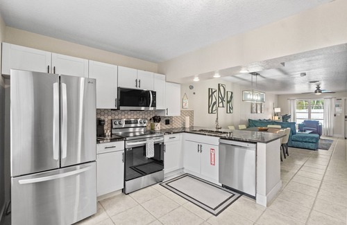 Coral Ridge Isles Casa | 2 Full Homes! Managed by BNR Vacation Rentals