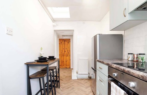 Annan Casa | 2 Bedroom House - Free Parking
