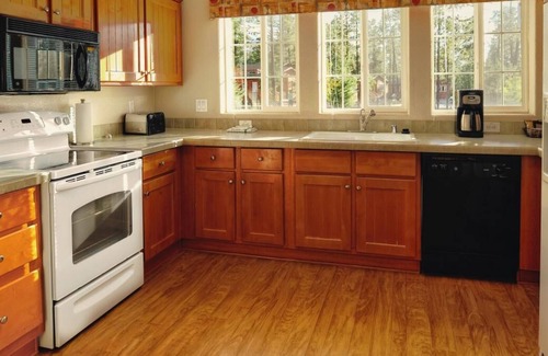 Pinetop Complejo | 2 Great Units, Listen to the Forest Sounds From Your Private Porch!