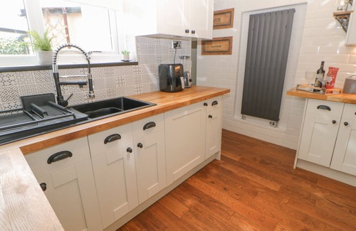 North Shields Cabaña | 2 Hartburn Road