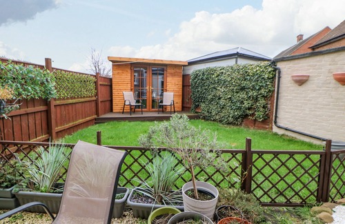 North Shields Cabaña | 2 Hartburn Road