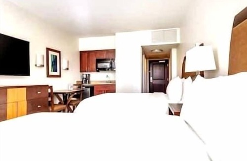 Waikiki Complejo | 2 HGVC Lagoon Tower Beachfront, Concierge, Fast WIFI