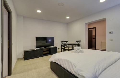 Bucharest City-Centre Apartamento | 2 Hidden Gems - all U need - by Uni88 Apart Hotel