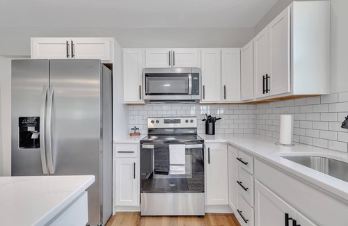 Kirkland Casa | 2 Homes! Coastal Vineyard Estate