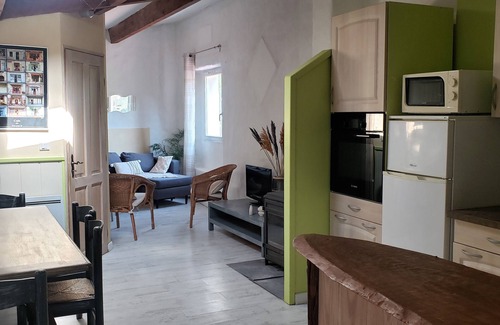 Saint-Paul-le-Jeune Casa | 2 houses 6 persons Swimming pool 11m South Ardèche