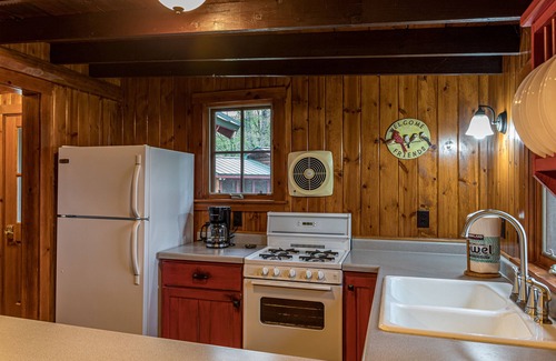 St Germain Casa | 2 Immaculate Cabins on Little Saint Germain Lake!