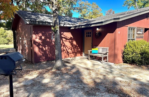 Paris Cabina | 2 KING Beds Cabin #61 on Mount Magazine