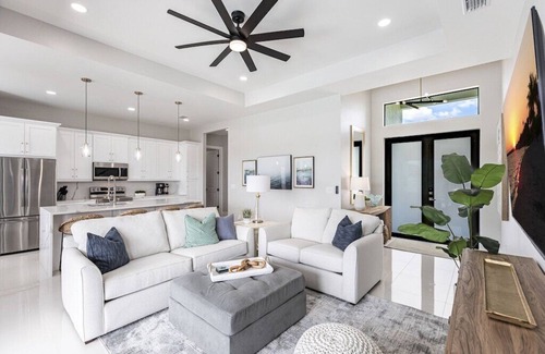Diplomat Casa | 2 King Suites, Game Rm, Large Private Fenced Yard