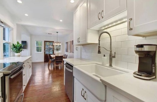 Whittier Heights Casa | 2 Kitchens! Walkable 3BR/3BA Charmer near Park