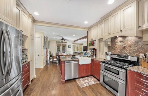 Highland Lake Cabaña | 2 Lake Cabins | Pool+HotTub | Game Room | 23acs