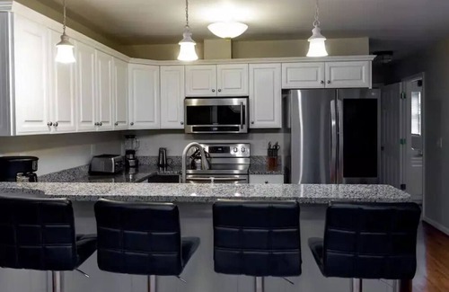 Elizabeth City Casa | 2 Master Bedrooms Home Away From Home