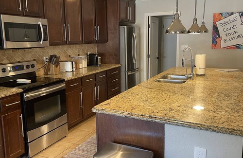 Covey Casa | 2 Master Bedrooms, Luxury beds, Pool & Hot Tub, Large TVs, Surround Sound