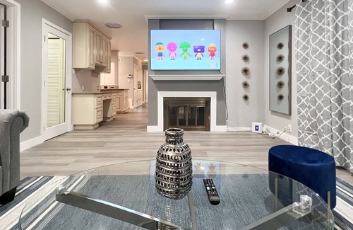 Cambrian Casa | 2 master! Modern 4B3B+A/C+free parking